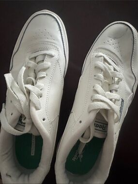 Reebok White and Green Sneakers